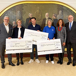 Corza Medical Organspendelauf übergibt Spenden in Höhe von 18.000 €